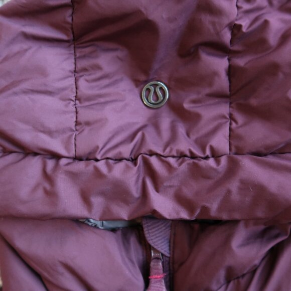 Lululemon Women Size 4 Chilly Chill Reversible Hooded Vest Goose Down Waterproof - Picture 5 of 10